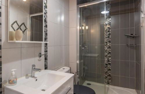 Belle Maison En Pierre Avec Piscine - Foto 17