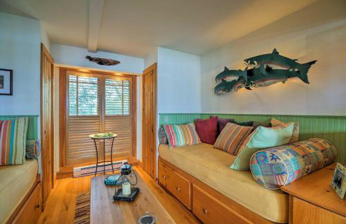 Lake Champlain Cottage with Private Deck and Fire Pit! - Foto 10