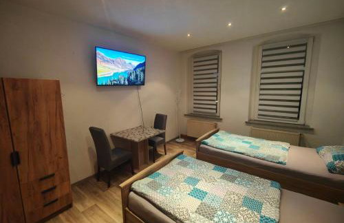 Citywohnung Merseburg - Geräumige Unterkunft ideal für Arbeit & Freizeit - Foto 4