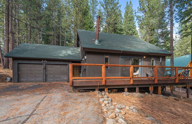Tahoe Donner Cabin in the Woods by Sierra Getaways - Photo 25