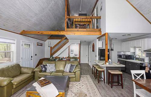 Bryce Chalet - Hot Tub, Game Room, Fire Pit, Pets - Foto 9