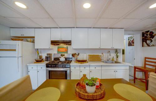 5 Mi to Dtwn Riverside and Hospital! Remote-Work Hub - Photo 6