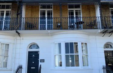 Ramsgate Retreats - Latimer House, boutique seaside holiday home for large families, groups, golf - Foto 28