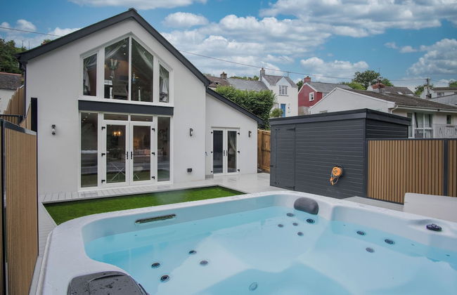 The Hideaway - 2 Bed Holiday Home - Little Haven - Photo 1