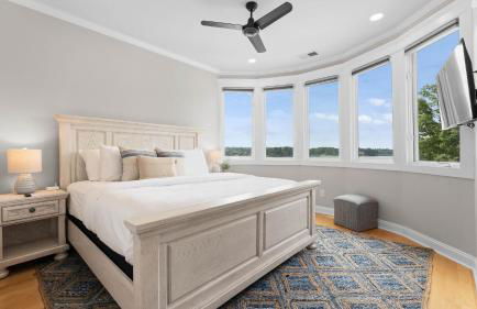 Pool • Hot Tub • Game Room • Fire Pit • Lakefront Paradise Pointe by AvantStay - Foto 94