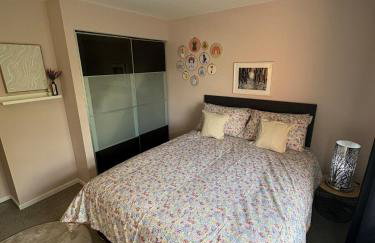 Fairfield Large 4 Bed Log Fire - Photo 5