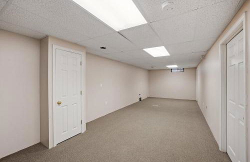 Modern Open Concept 4 Bed 2 5 Bath Mid to LongTerm Private Single Family Home - Foto 36