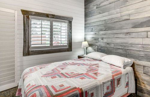 Cozy Cabin on Big Pine Lake with Dock and Fire Pit - Foto 8