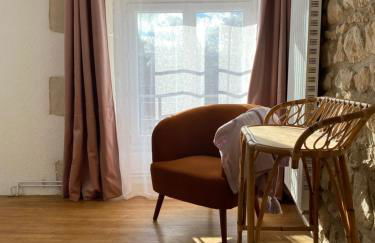 LE REPAIRE DU CLAIN gîte 4 étoiles pour 14 personnes avec piscine proche du Futuroscope - Foto 39