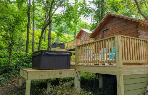 Ani Cabin Tiny Home Bordered By National Forest - Foto 22