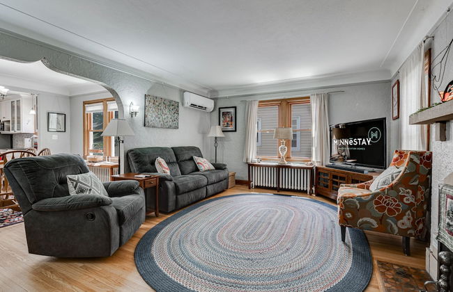 Edina Escape - Photo 16