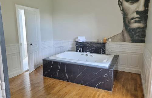 VILLA MURA gite luxe avec piscine et spa campagne et grand air nouvelle Aquitaine Corrèze - Foto 17