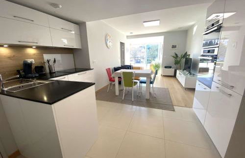 La Forêt-Fouesnant, appart. neuf, centre, proche golf, parking privatif - FR-1-481-130 - Foto 11