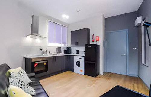 1 Bedroom Apartment in Wigan Town Centre With Free Parking, by Short Term Digs Short Lets & Serviced Accommodation - Foto 4