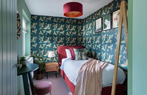 Coastal Boutique Luxury Home With Sea Views - Pass the Keys - Photo 25