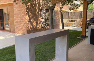 Villa con barbacoa para familias - Foto 4