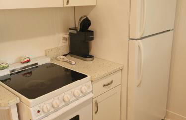 The Lily Pad on Benzie Blvd - Super Cute! - Foto 22