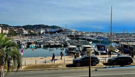 Cannes Old Port, SEAFRONT & SEAVIEWS new reversible air conditioning - Foto 2