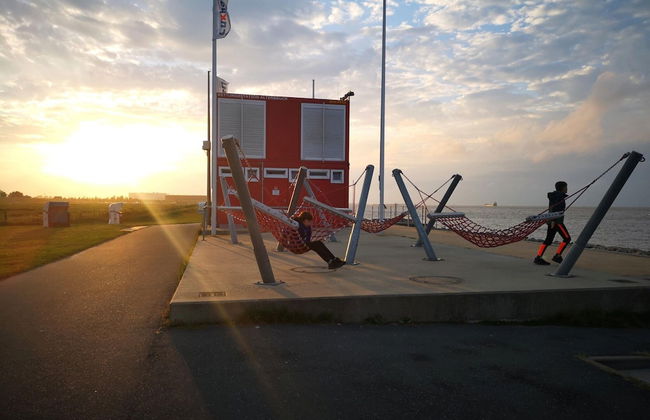 Comfort Steps From the North Sea - Foto 26