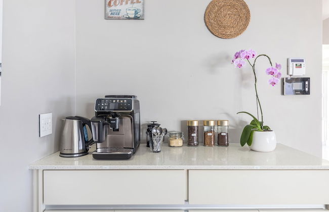 Beachfront, Private Pool, Pizza Oven, Pool Table, Fast Internet, Family Friendly - Photo 40