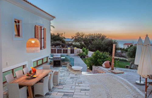 Villa Delfini - Elevated Sea Views by etouri - Foto 8