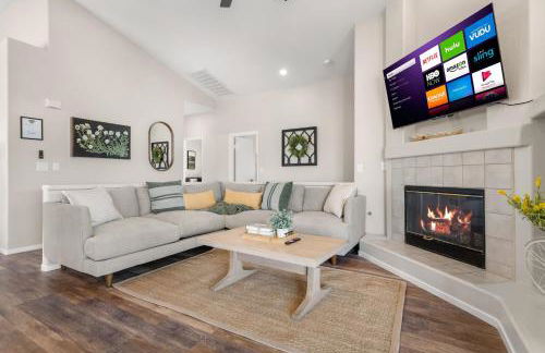 Cozy 5BR with Games and Pool for All - Foto 17