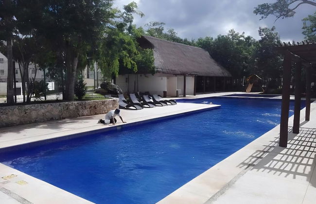 Beautiful Hoestel Near Cancun Beaches With Comfort and Security Guaranteed! - Photo 11