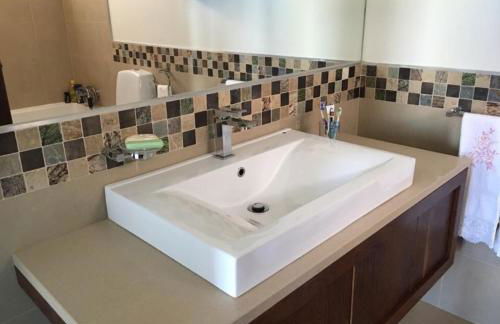 O CANTINHO ENTRE A RIA E O MAR - with hot water pool all year round - Foto 20