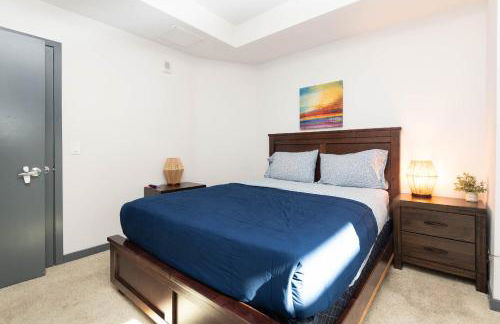 Lovely 3BR Apt With Balcony And Rooftop Pool Plus Views - Foto 23