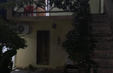 Lindo, simples, aconchegante e pé na areia - Foto 18