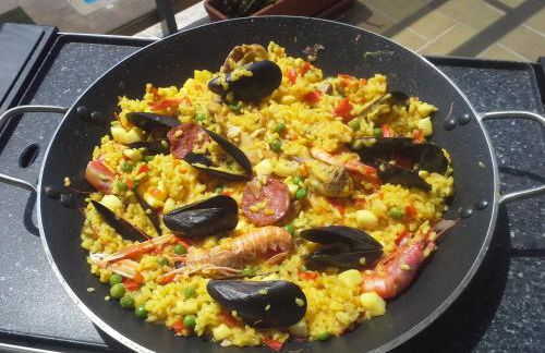 50 m de la plage! Proche du centre ville! Piscine! Vue sur mer et montagnes! Wifi! 2 vélos à disposition! - Photo 60