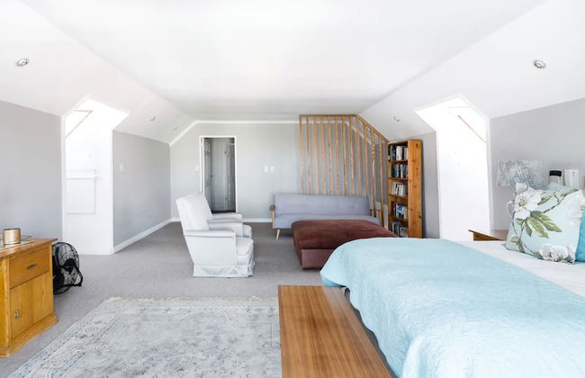 3 Bedroom Hilltop Home With Spectacular Views - Foto 9