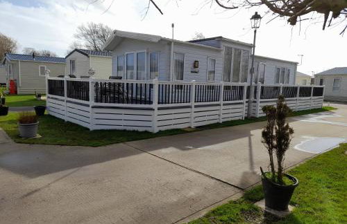 The Meadows New Beach Holiday Park - Photo 6