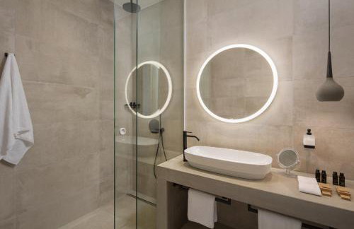 Design Villa Noble with Spa - Photo 19