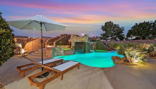 Luxury 5BR Villa Pool Hot Tub RV Friendly - Foto 1