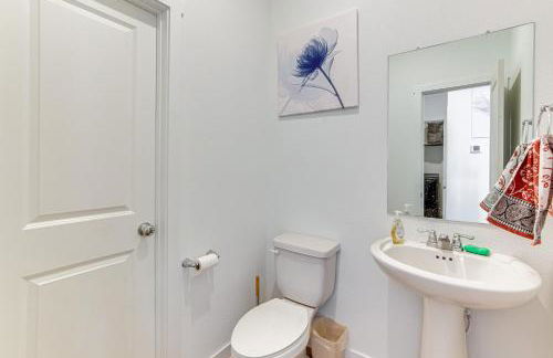 8 Mi to Celebration Station Family Getaway! - Foto 8