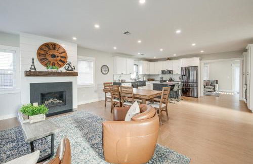 Patio and Fire Pit Retreat 2 Mi to Cape Cod Beaches - Foto 5