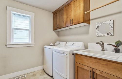 Spacious family and kids friendly house with backyard, fireplace, grill perfect for work crews - Foto 12