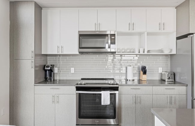 Placemakr Marymount Ballston - Photo 62