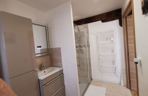 Gîte Corrézien 3 pers. Piscine chauffée - Foto 9