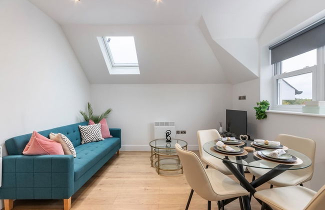 Deluxe 2-BR Saarb Apartment Leatherhead - Foto 18