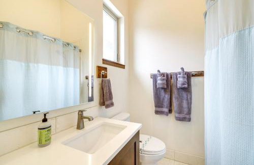 Oceanfront Home with Hot Tub, Sauna, 8 Mi to Newport - Foto 20