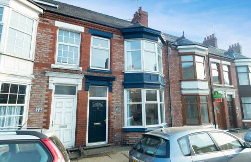 Spacious 4BR on Leafield Rd - Photo 51