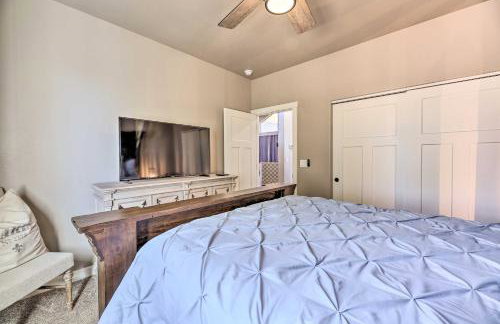 Hot Tub & Ponderosa Views! Luxe Cabin in Lakeside - Foto 19