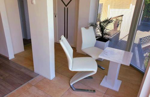 Pool and Jacuzzi Luxury Apartments - Foto 21