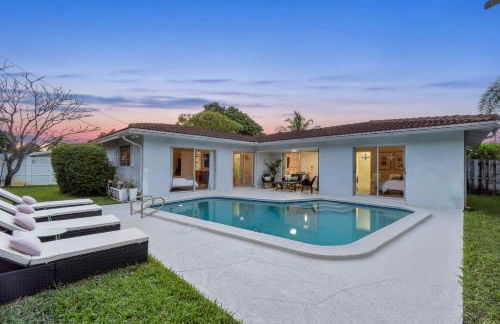 Charming Coral Ridge 2BR 2BA Near Beach plus Pool - Foto 29