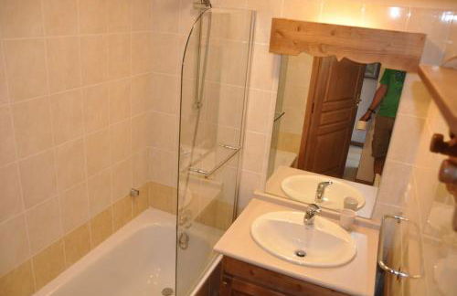 Appartement cosy Peisey Les Arcs 6-8 pers - piscine sauna - en face des pistes - Foto 16