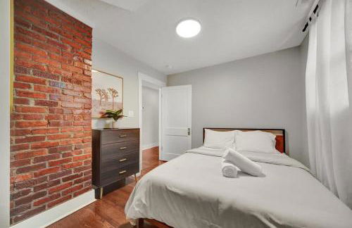 Lavish Flat w King Bed in near DT Food & Shops - Foto 8