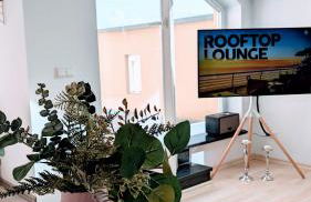 Rooftop Art Apartment, E-Roller,Ausblick,WLAN,TV, Netflix - Foto 9