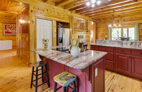 Cozy Lake Hartwell Getaway with Game Room! - Foto 10